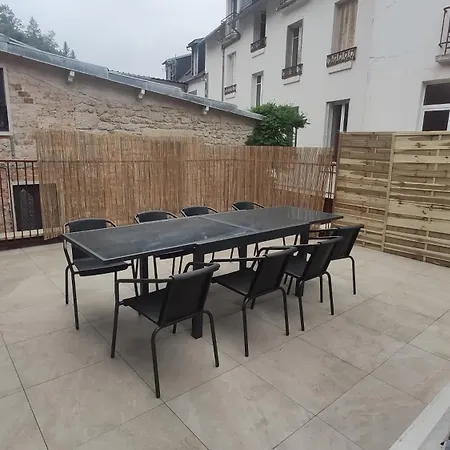 Maison Face A La Dordogne Avec Terrasse